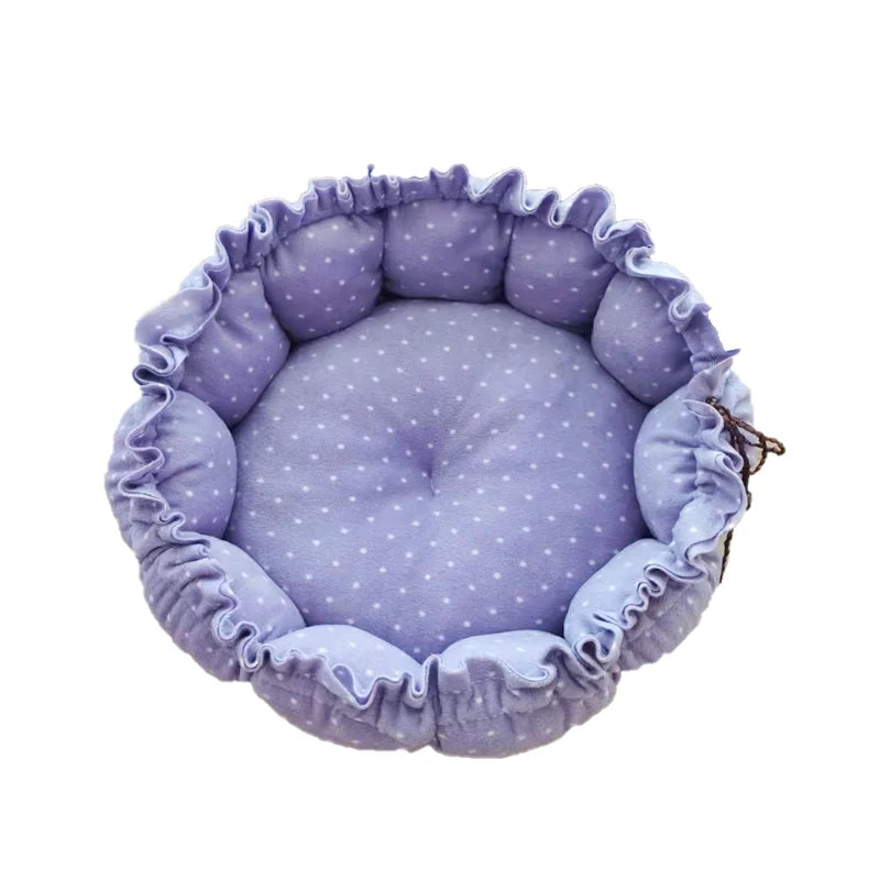 Soft, Warm Nest with Adjustable Drawstring for Cats, Puppies, and Small Pets.